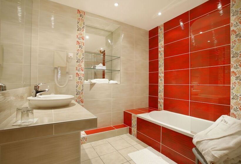 חדר סופריור, Lerie Beau Rivage