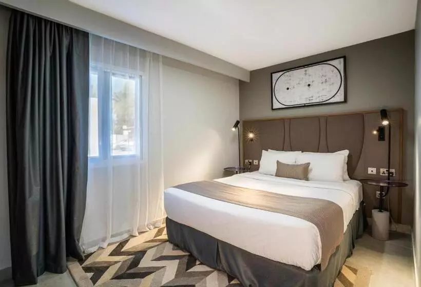 سوییت جونیور, Marbella Resort