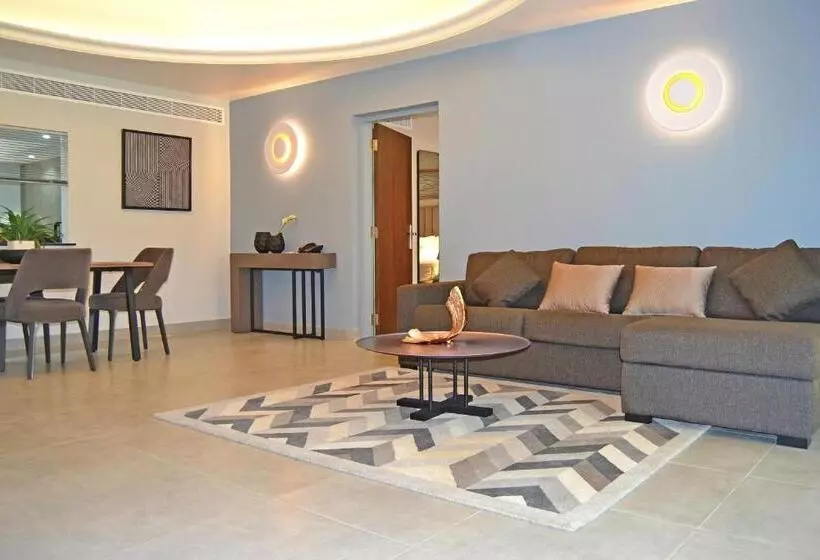 ویلا دلوکس 2 خوابه, Marbella Resort