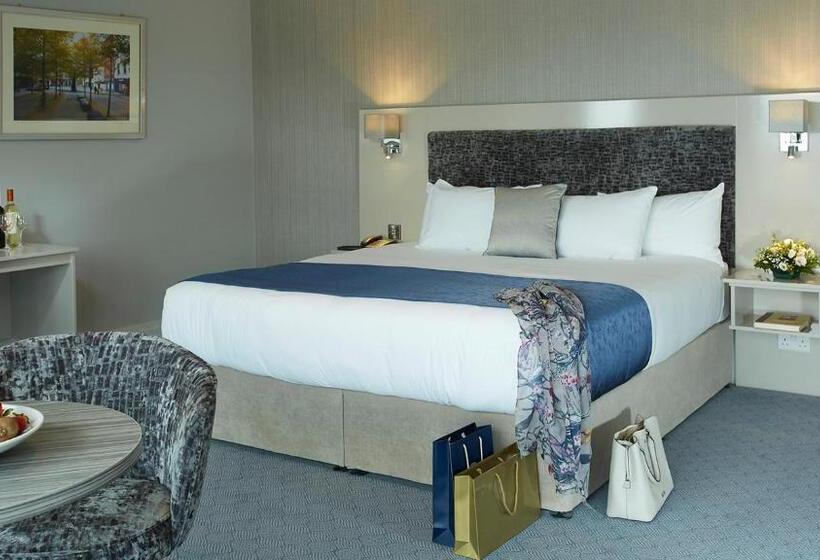 스탠다드 룸 킹사이즈 침대, Tower Hotel & Leisure Centre