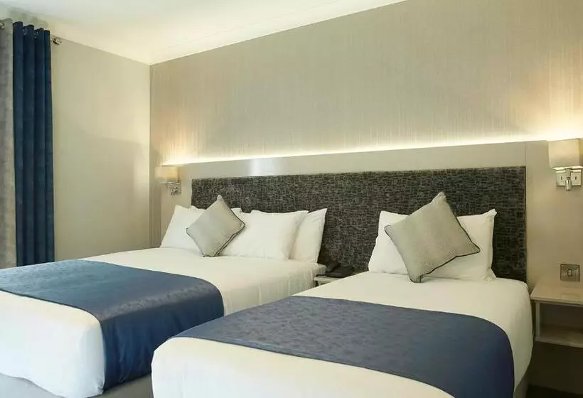 اتاق استاندارد سه نفره, Tower Hotel & Leisure Centre