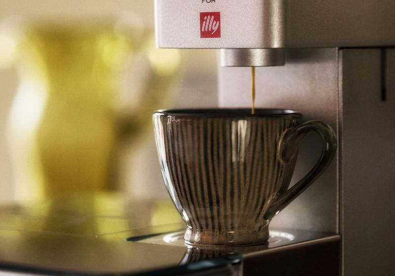 Chambre Supérieure, B Montmartre