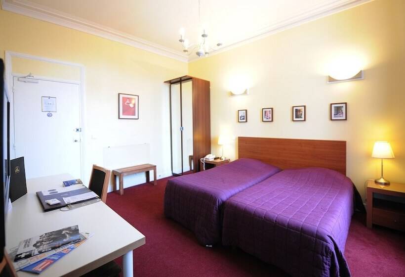 Классический Номер, Hôtel Continental Pau Centre