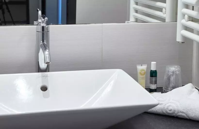 １ベッドルームアパートメント, Best Western Le Cheval Blanc  Vue Sur Le Port Plein Centre Ville