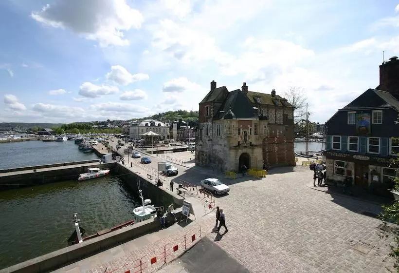 景色の見えるスーペリアルーム, Best Western Le Cheval Blanc  Vue Sur Le Port Plein Centre Ville