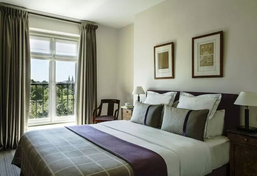 اتاق لوکس, Brighton  Esprit De France