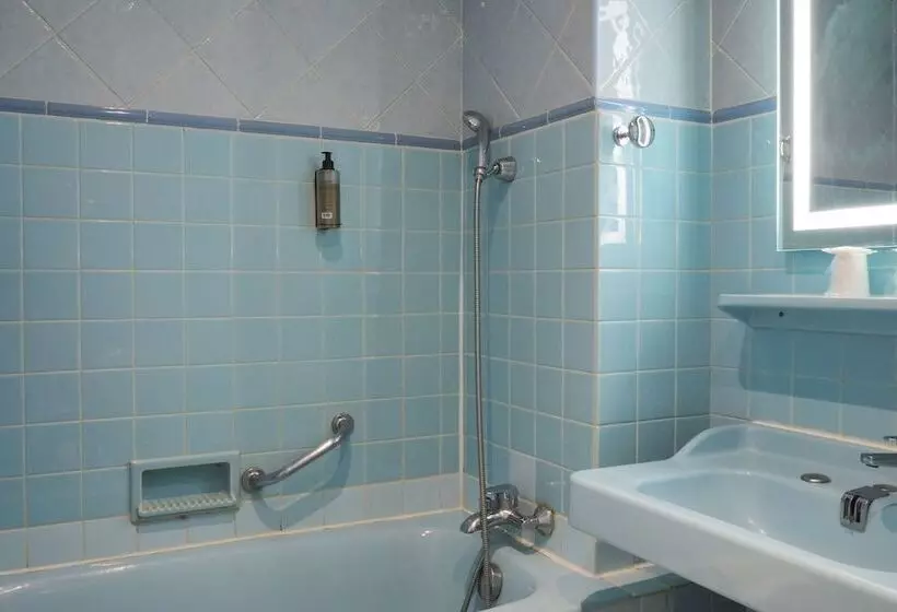 Quarto standard, Busby