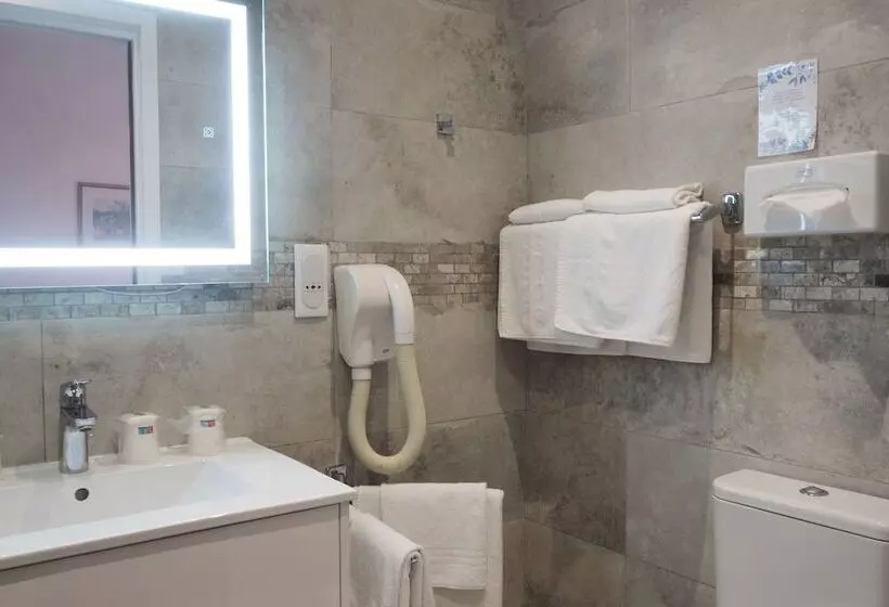 Quarto Triplo Standart, Busby