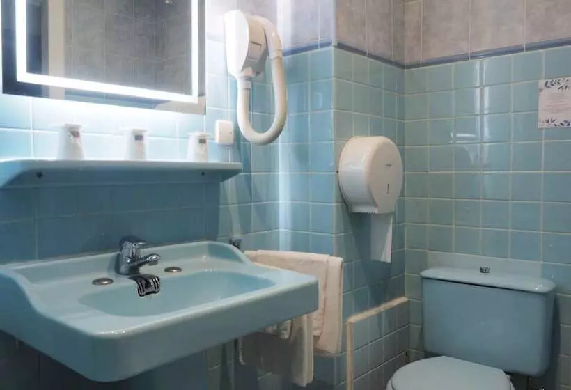 Quarto Triplo Standart, Busby