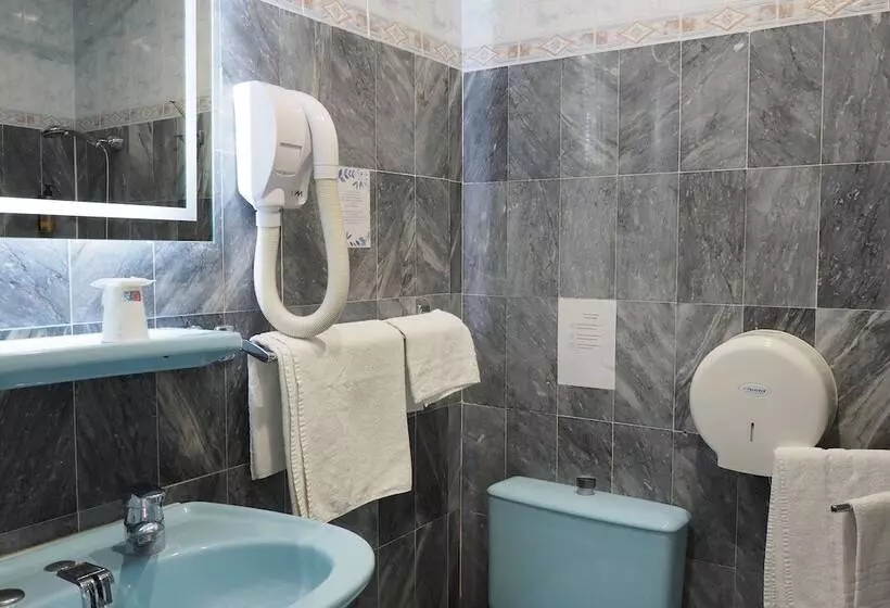 Quarto Comfort, Busby