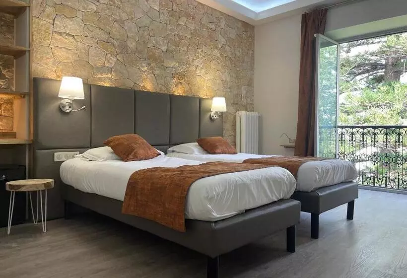 Quarto superior, Busby