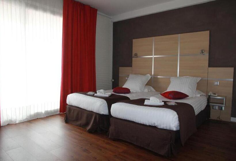 Comfort room with balcony, Hôtel Chris Tel