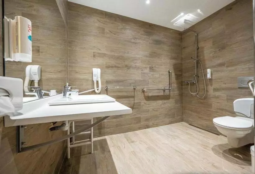 اتاق استاندارد برای معلولان, Hôtel Chris Tel