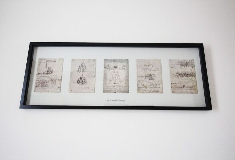 اتاق استاندارد سه نفره, Crystal Reims Centre