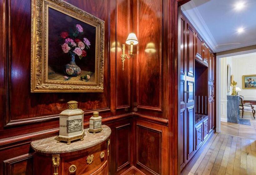 اتاق پرستیژ, Domaine Les Crayeres