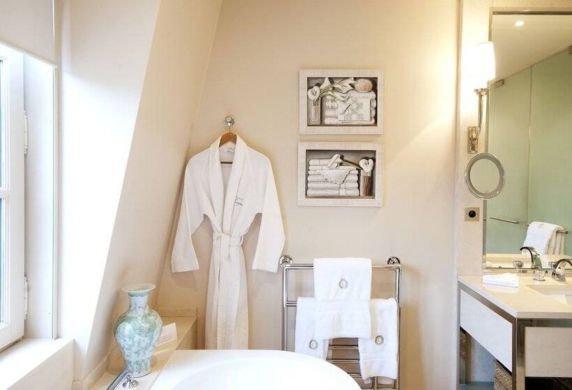 سوییت جونیور, Domaine Les Crayeres