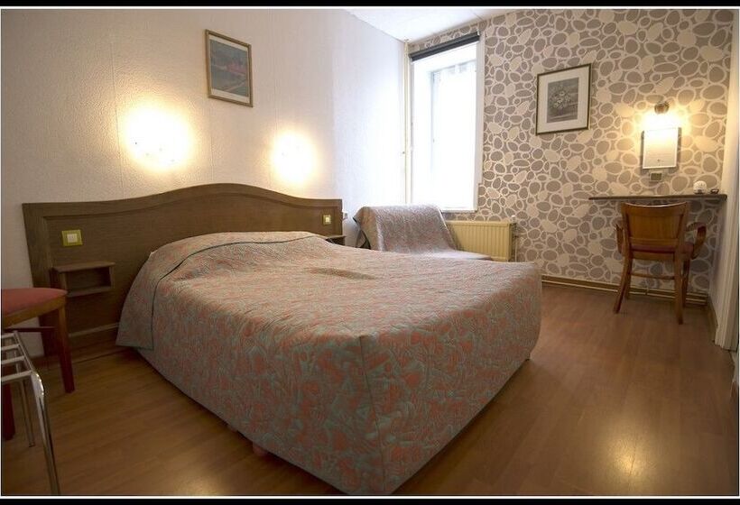 Номер Стандарт, Hôtel De France