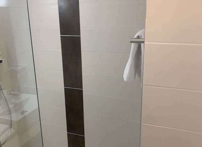 חדר סטנדרט, Contact Hôtel Des états Unis