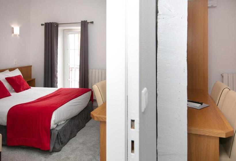 חדר משפחתי, Hôtel Bonnet