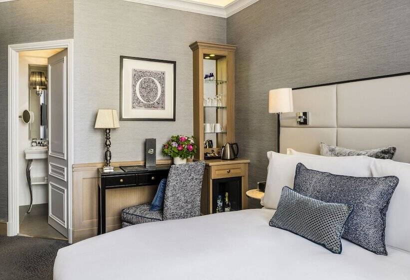 غرفة كلاسيكية سرير مزدوج, Sofitel Paris Baltimore Tour Eiffel