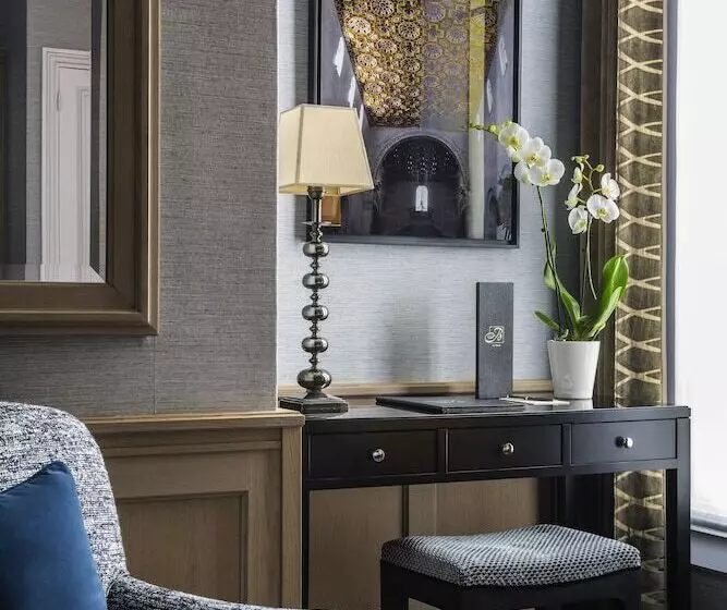 スーペリアールーム, Sofitel Paris Baltimore Tour Eiffel