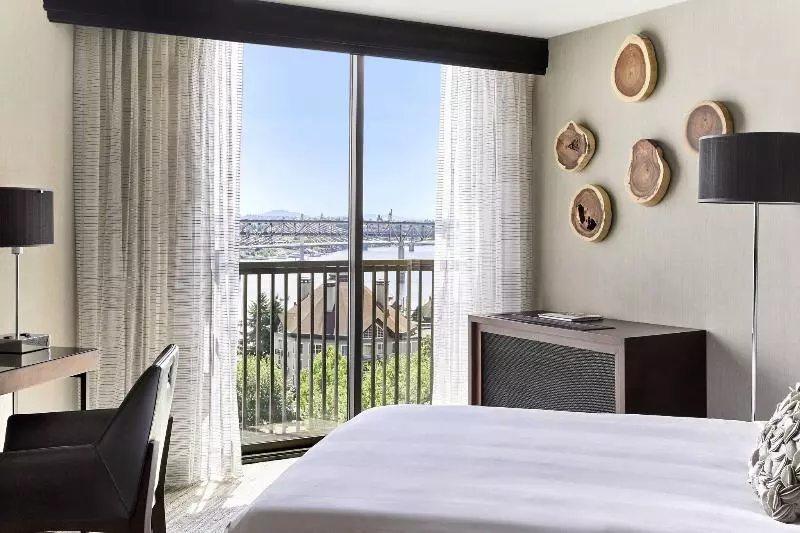 ダブルベッドのクラシックルーム, Sofitel Paris Baltimore Tour Eiffel