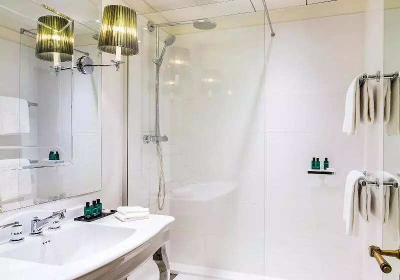 デラックスルーム, Sofitel Paris Baltimore Tour Eiffel