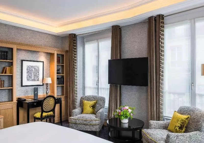 デラックスジュニアスイート, Sofitel Paris Baltimore Tour Eiffel