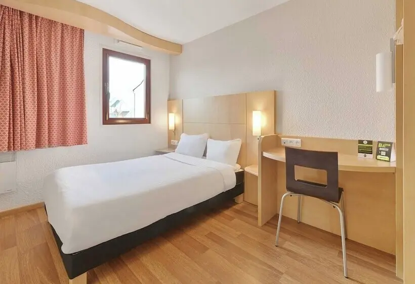 身障者適用スタンダードルーム, B&b Hotel Le Mans Centre Cathédrale