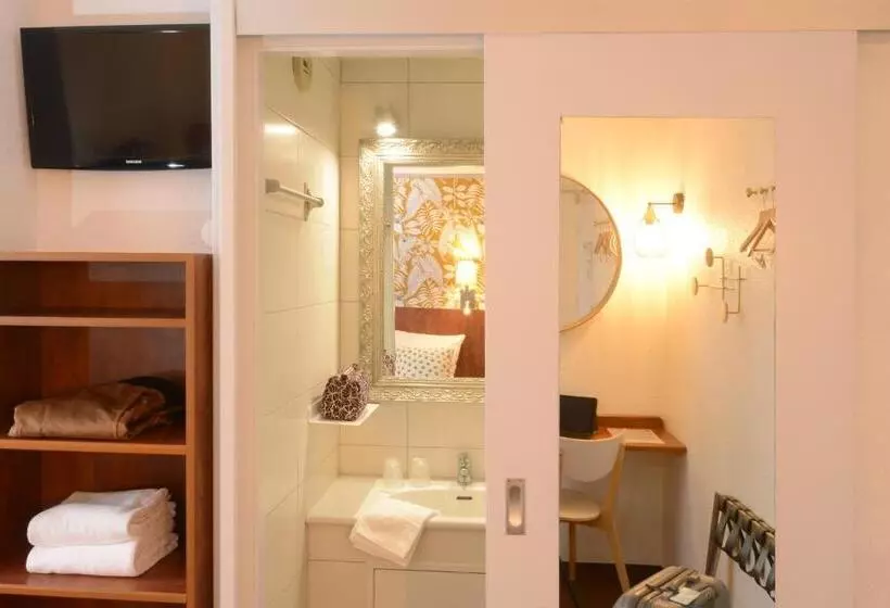 اتاق راحتی, Contact Hotel Arc En Ciel Colmar