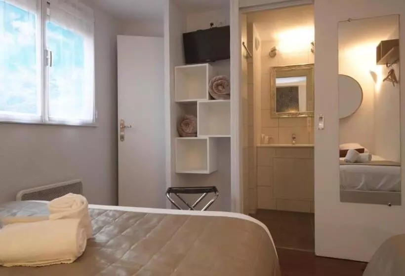 اتاق استاندارد سه نفره, Contact Hotel Arc En Ciel Colmar