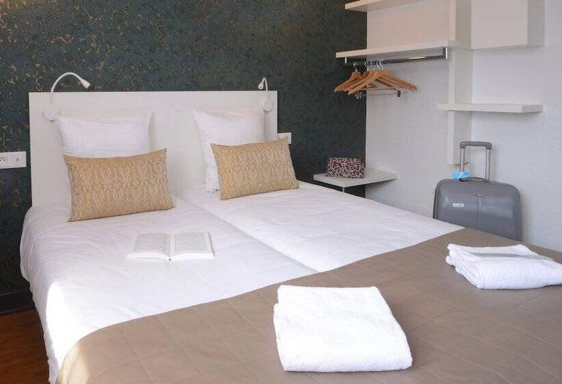 Номер Стандарт, Contact Hotel Arc En Ciel Colmar