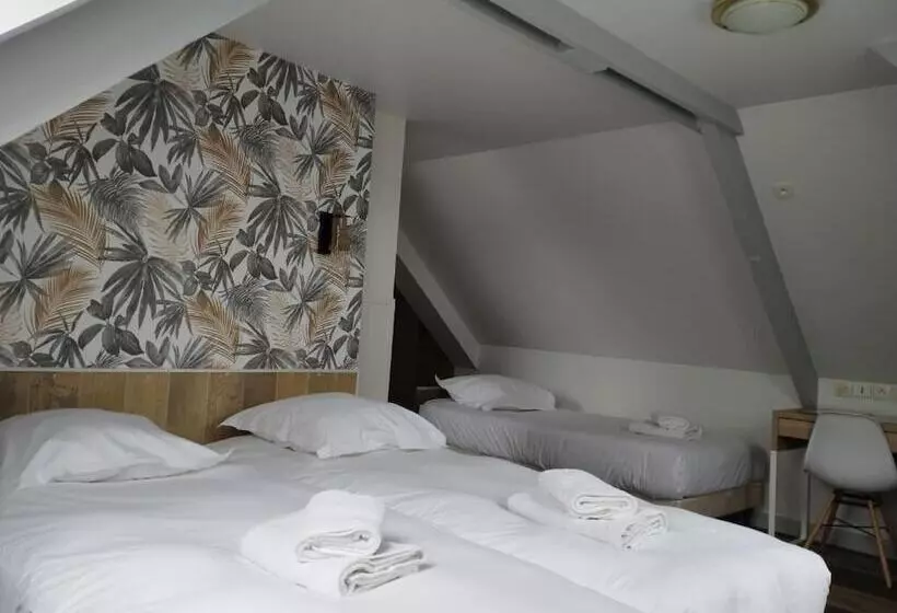 Chambre Triple Standard, Brit Hotel L Arrivée Guingamp