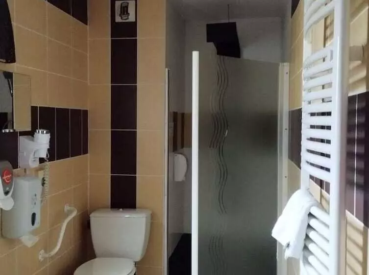 Chambre Supérieure, Brit Hotel L Arrivée Guingamp