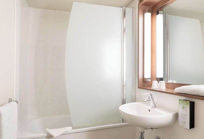 Номер Стандарт, Campanile Morangis Orly