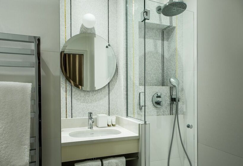 اتاق کلاسیک, Hôtel Des Saints Pères Esprit De France