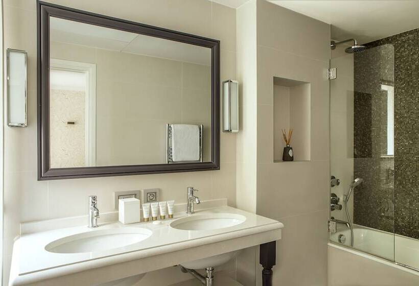 اتاق سوپریور, Hôtel Des Saints Pères Esprit De France