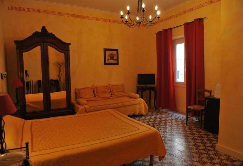 标准三人间, Du Forum