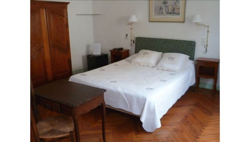 标准单人间, Du Forum