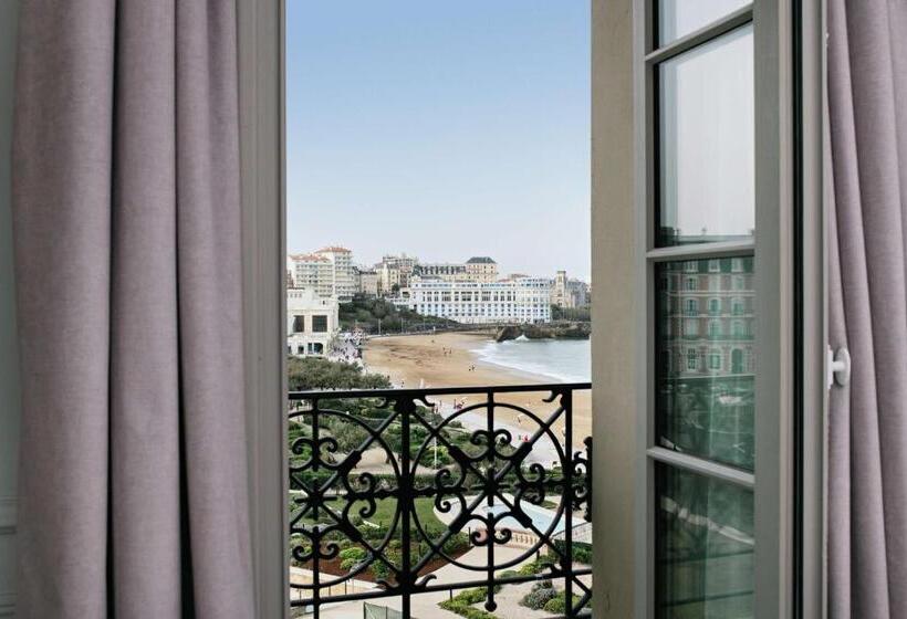 Стандартный Номер Кровать Кинг, Hôtel Du Palais Biarritz, In The Unbound Collection By Hyatt
