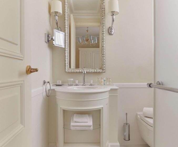 اتاق استاندارد با تخت بزرگ, Hôtel Du Palais Biarritz, In The Unbound Collection By Hyatt