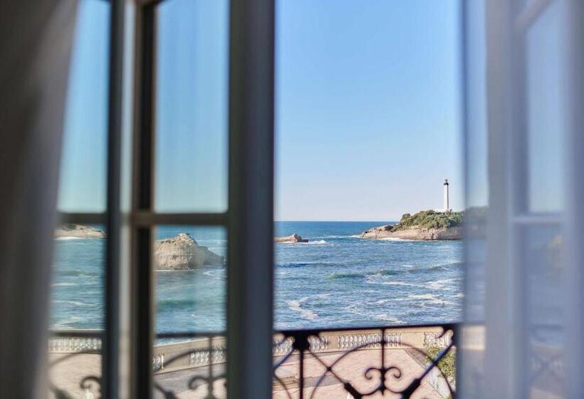 اتاق لوکس با تخت بزرگ, Hôtel Du Palais Biarritz, In The Unbound Collection By Hyatt