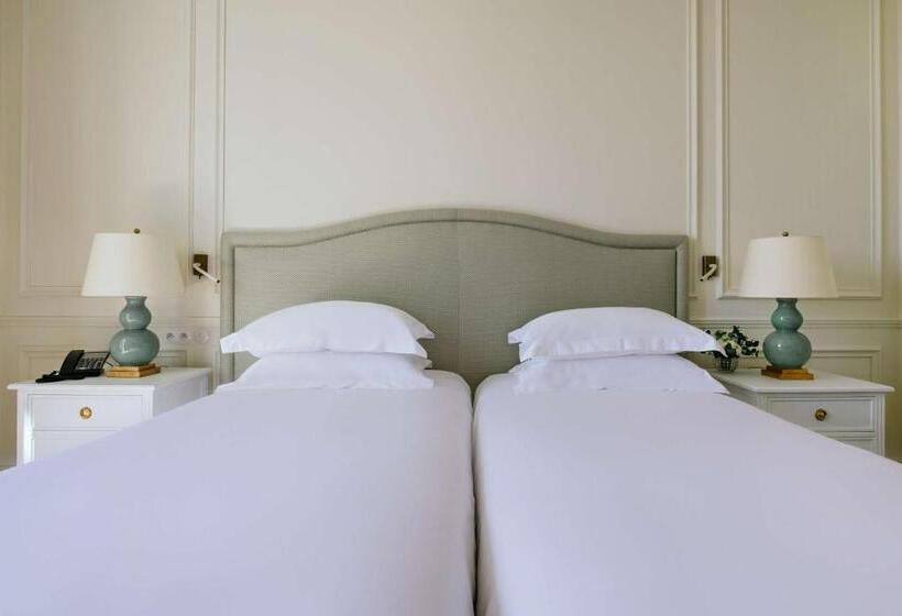 Номер Deluxe, Hôtel Du Palais Biarritz, In The Unbound Collection By Hyatt