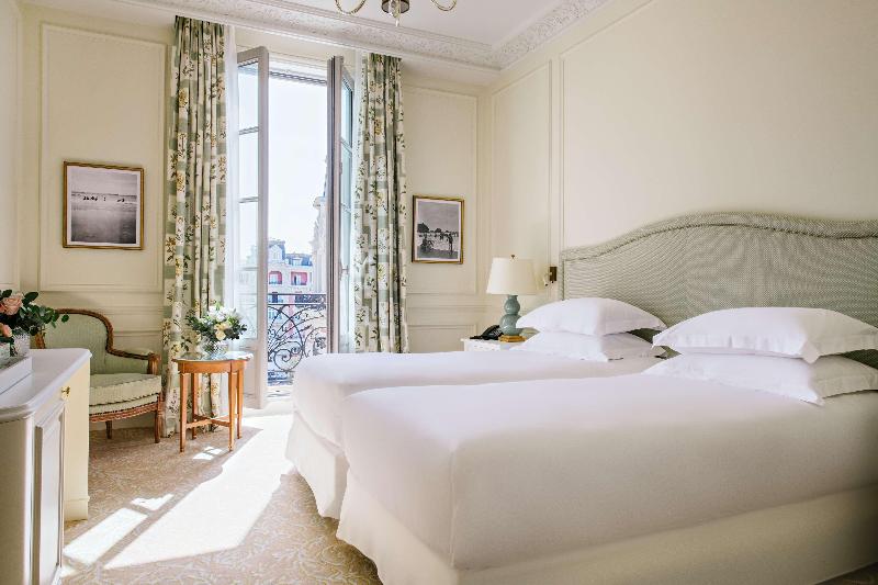 Номер Стандарт, Hôtel Du Palais Biarritz, In The Unbound Collection By Hyatt