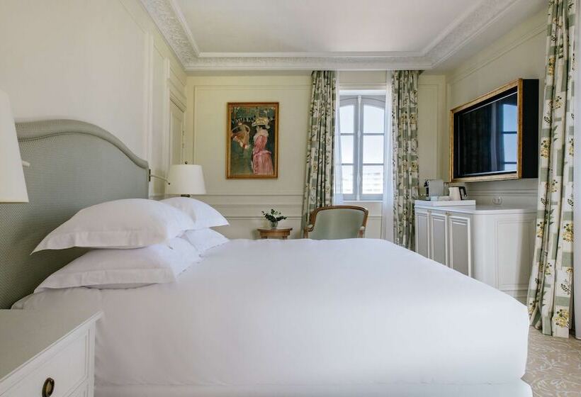 Номер Deluxe, Hôtel Du Palais Biarritz, In The Unbound Collection By Hyatt