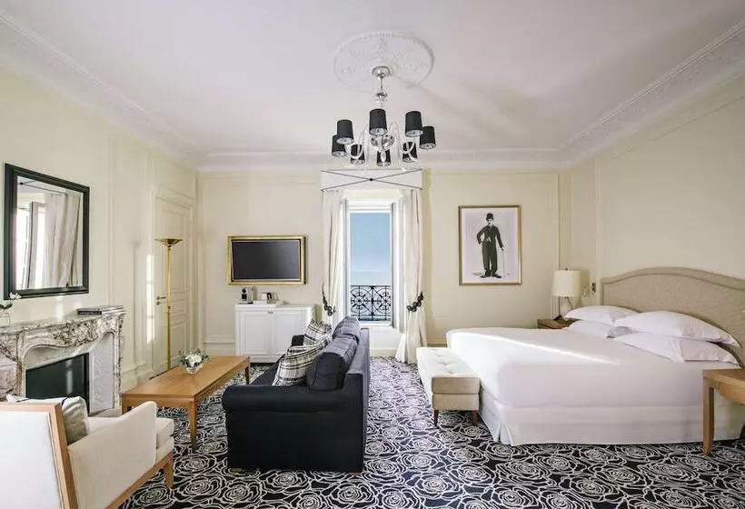 سوییت جونیور با چشم‌انداز دریا, Hôtel Du Palais Biarritz, In The Unbound Collection By Hyatt