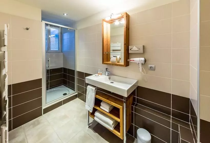 Senior Suite, Fleur De Neige Châtel