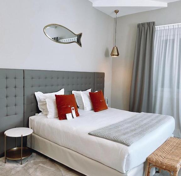 سوییت جونیور, Grand Hôtel Richelieu