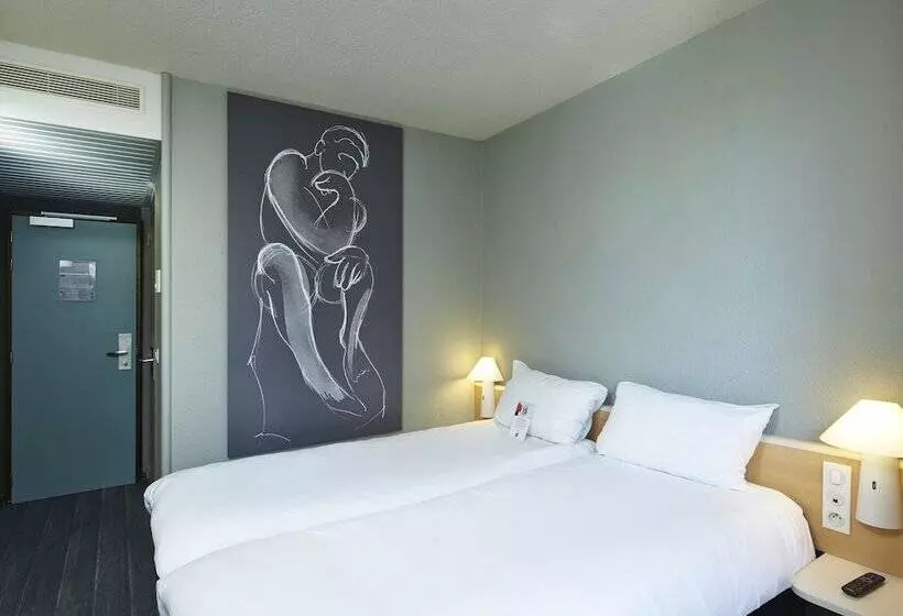 スタンダードルーム, Ibis Chartres Ouest Lucé