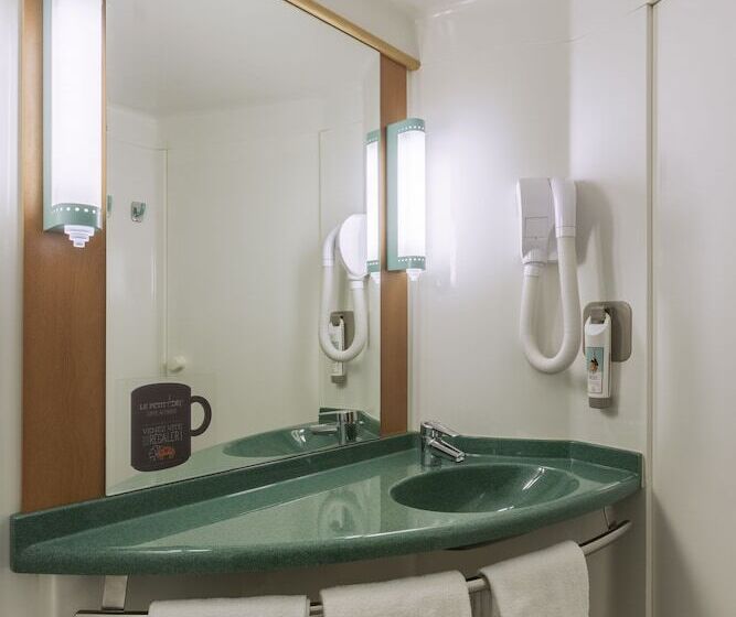 Номер Стандарт, B&b Hotel Lourdes Centre